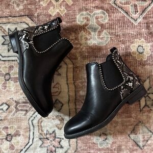 Ankle boots
